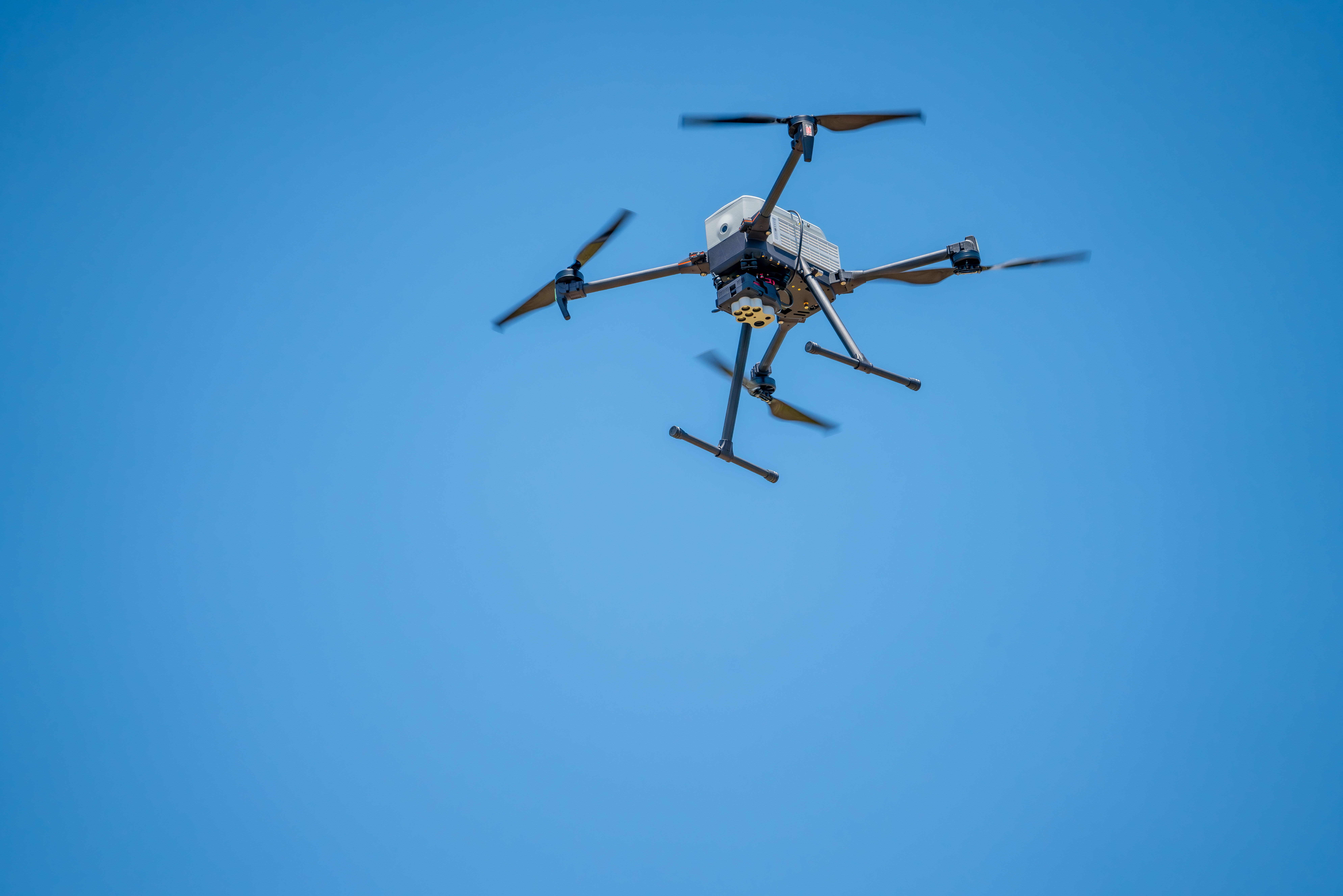 IF800+MicaSense Altum-PT drone